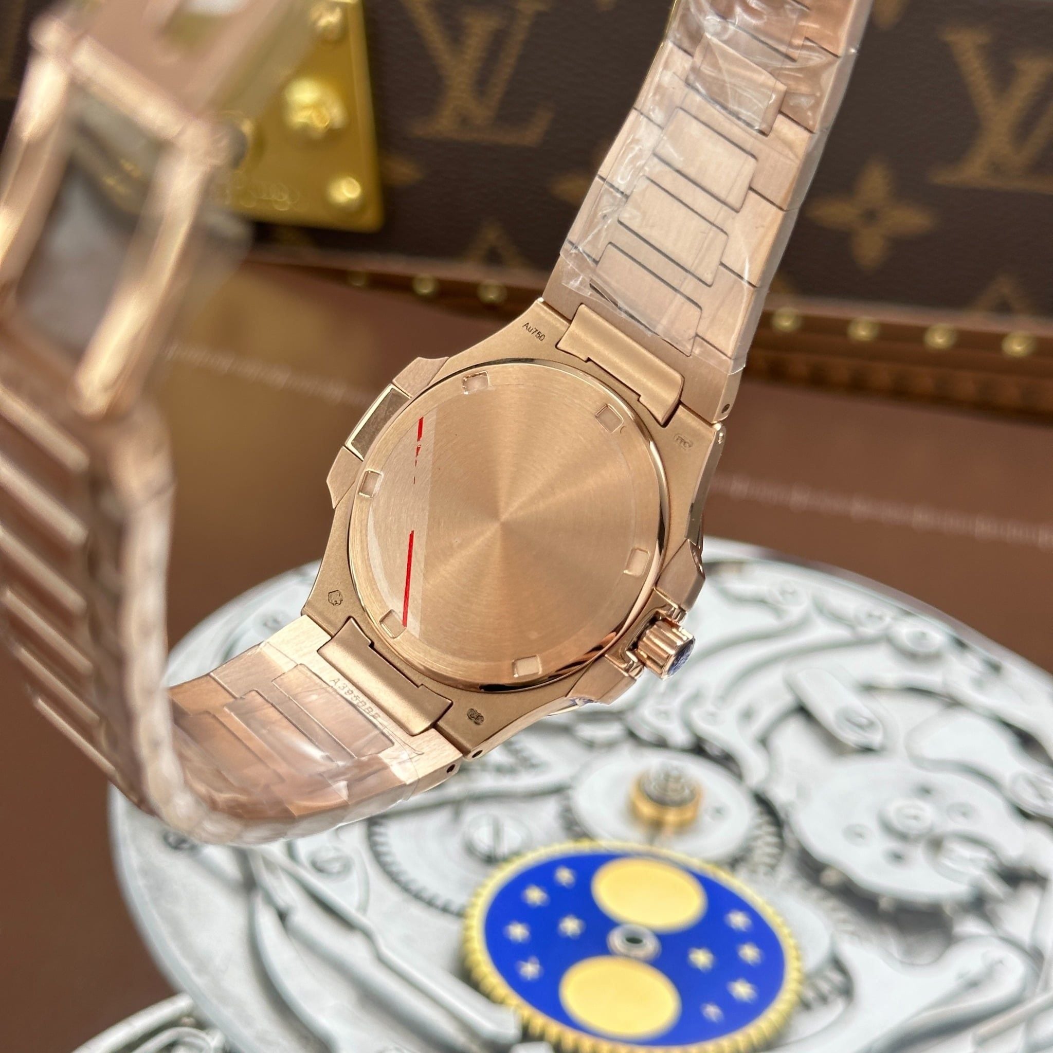 PATEK PHILIPPE NAUTILUS 32 MM - Đồng Hồ Patek Philippe - Nữ - DHTT629