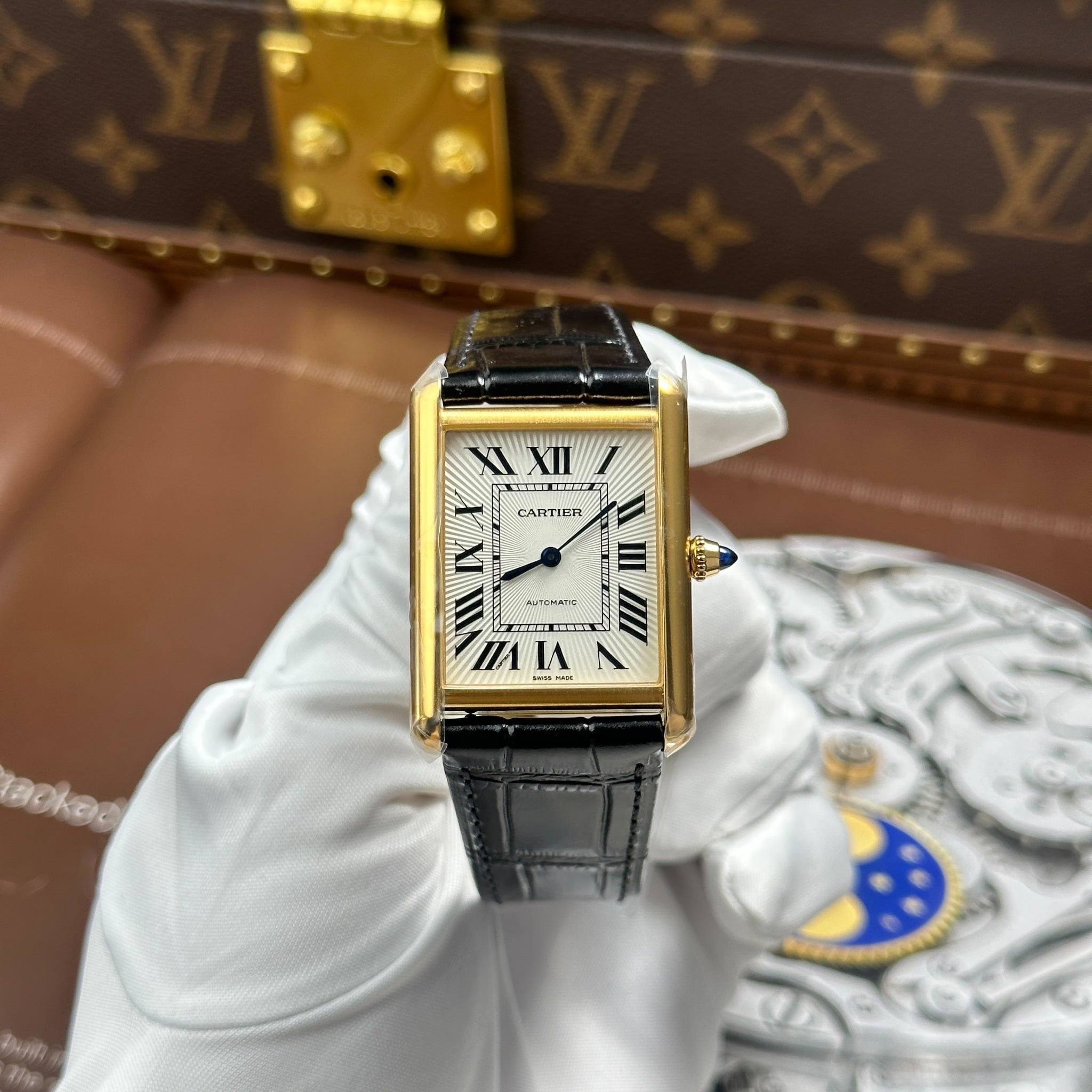 CARTIER TANK LOUIS 28 MM - Đồng Hồ Cartier - Nam - DHNTT1663