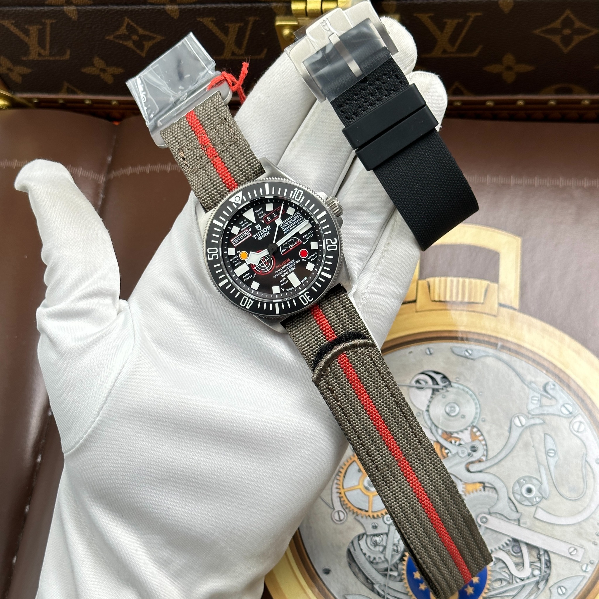 TUDOR PELAGOS 42 MM - Đồng Hồ Tudor - Nam - DHNTT1334