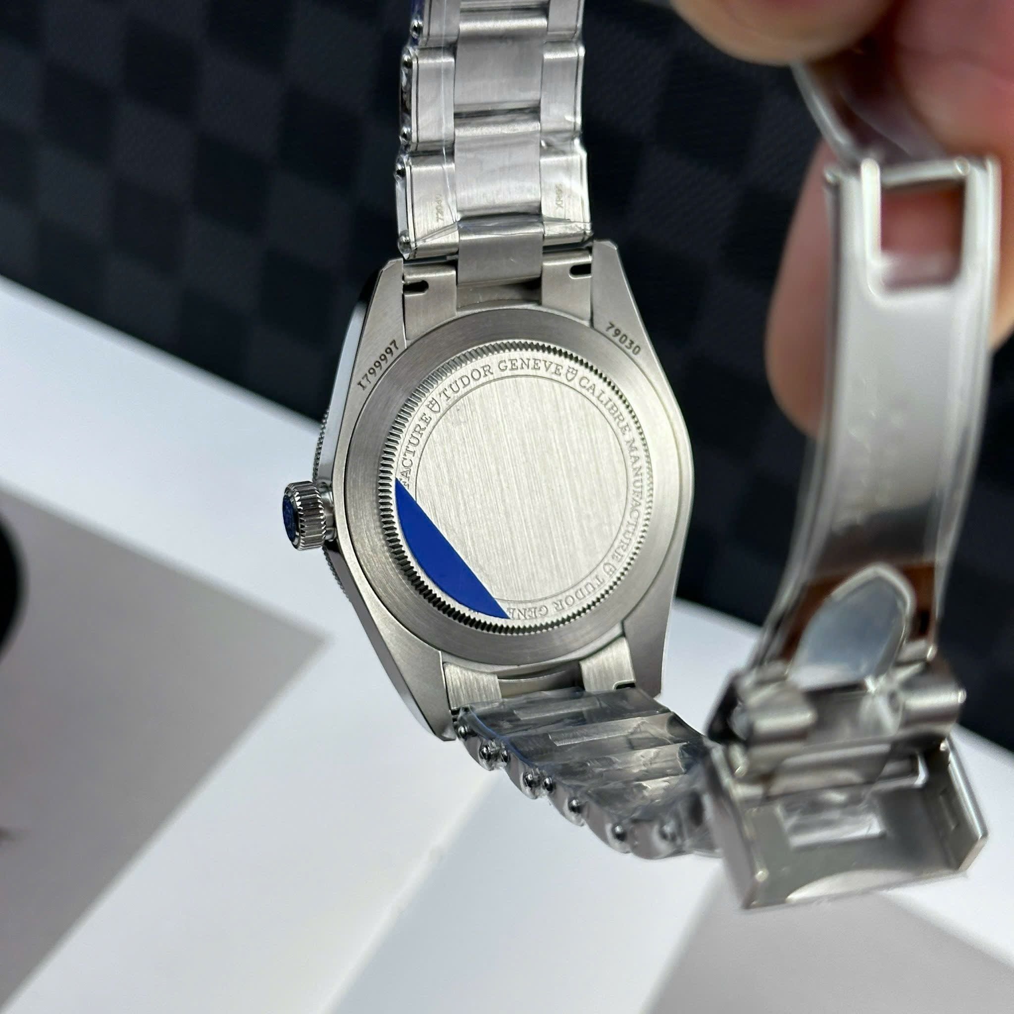 TUDOR BLACK BAY 39 MM - Đồng Hồ Tudor - Nam - DHNTT1771