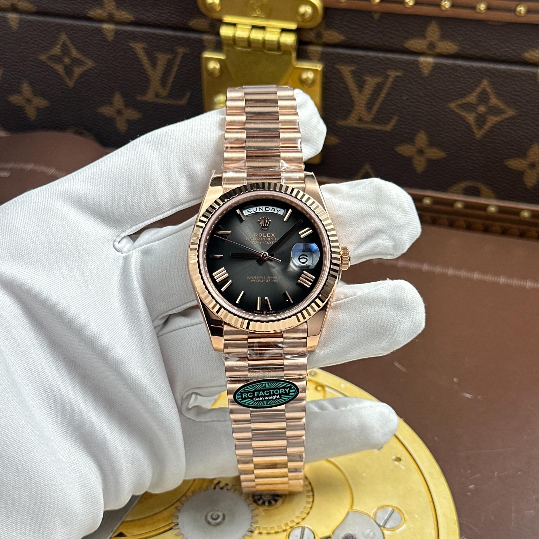 ROLEX DAY-DATE 40 MM - Đồng Hồ Rolex - Nam - DHNTT415