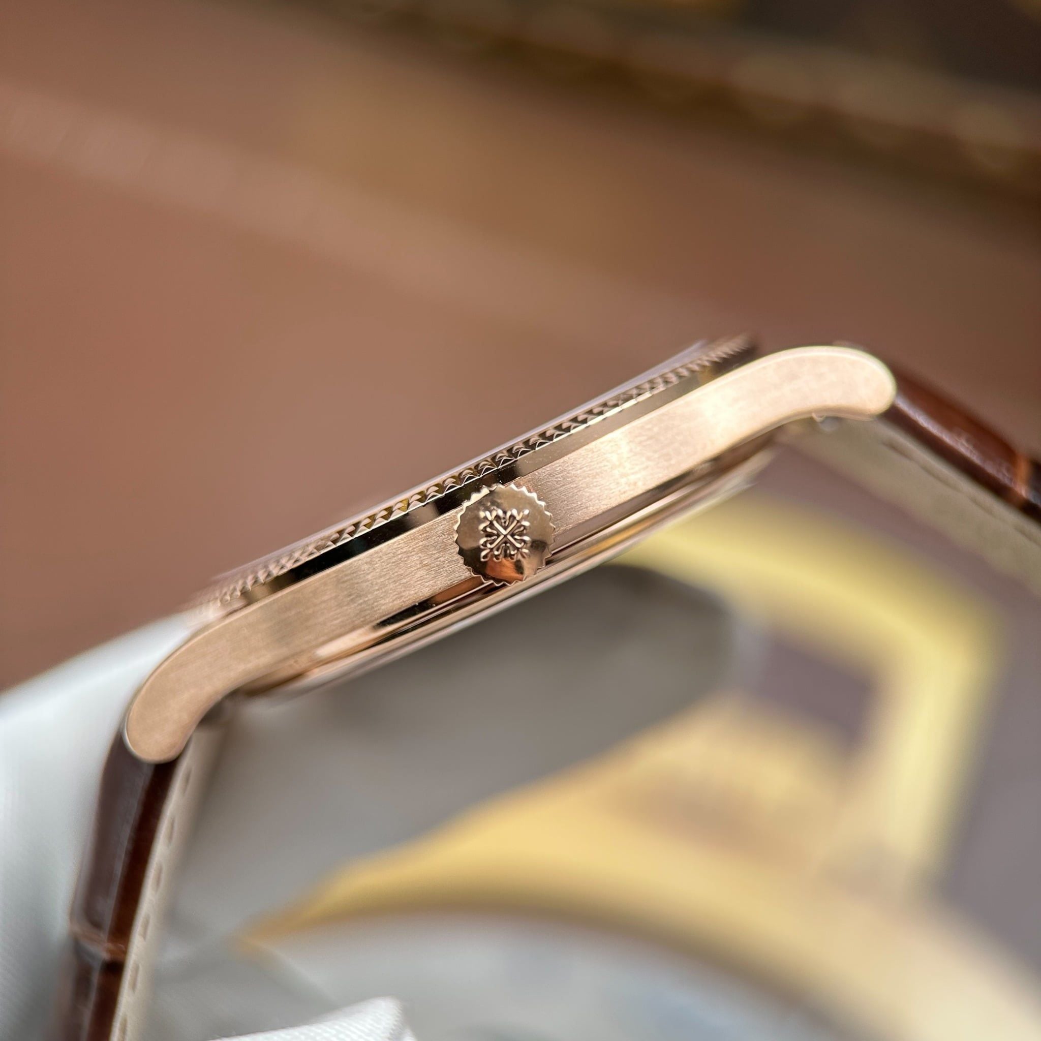 PATEK PHILIPPE CALATRAVA 39 MM - Đồng Hồ Patek Philippe - Nam - DHNTT1882