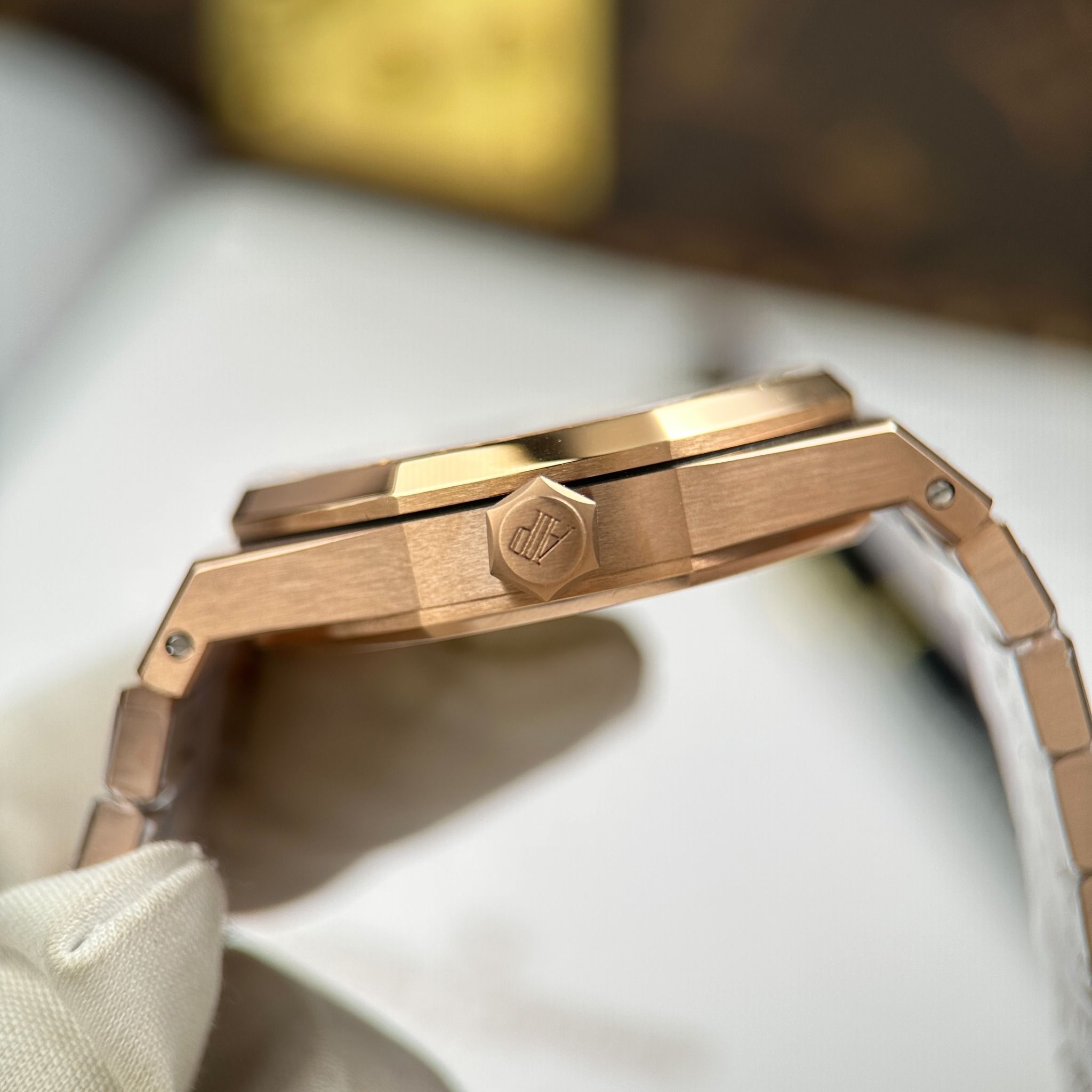 AUDEMARS PIGUET ROYAL OAK 37 MM - Đồng Hồ Audemars Piguet - Nam - DHNTT708
