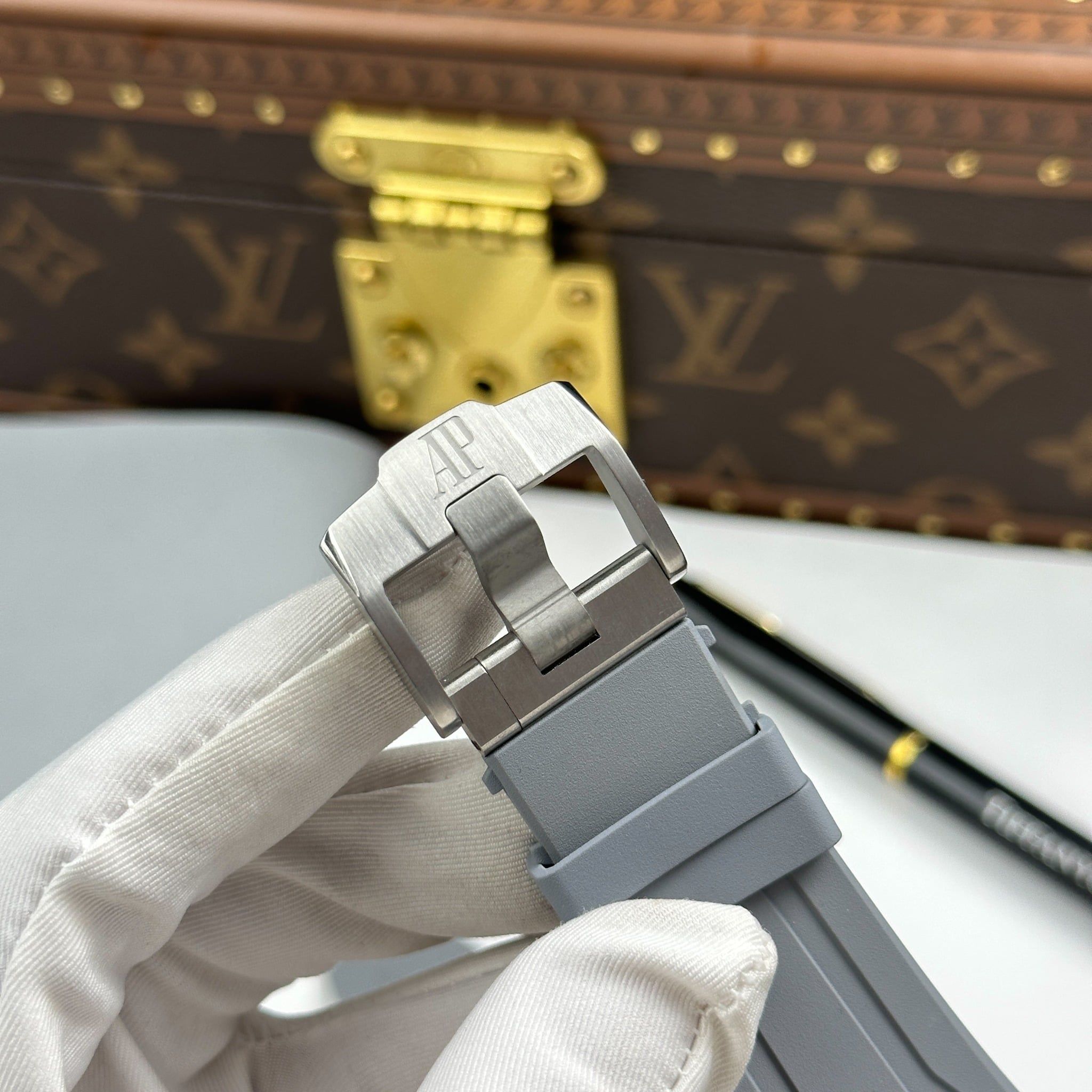 AUDEMARS PIGUET ROYAL OAK 43 MM - Đồng Hồ Audemars Piguet - Nam - DHNTT1913