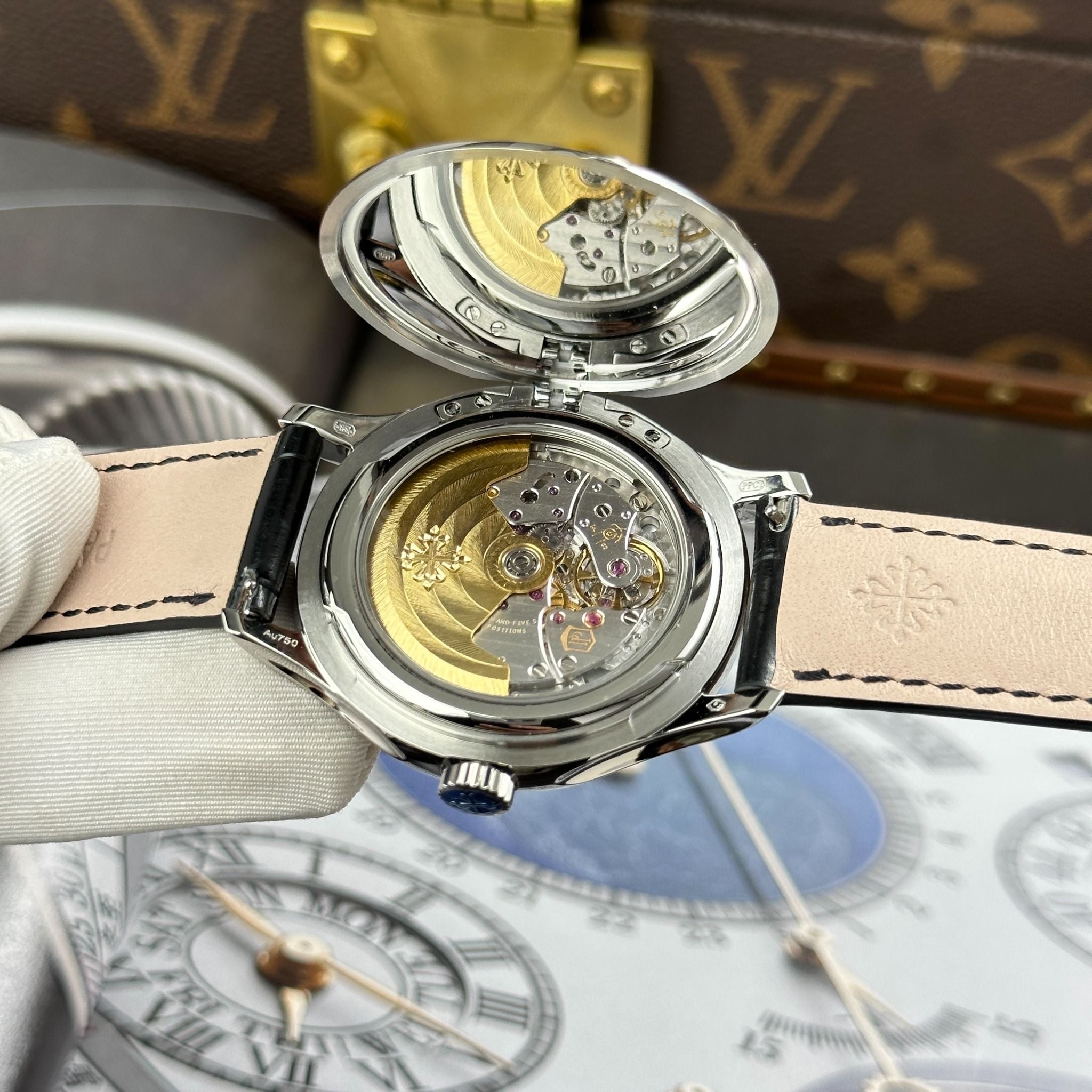PATEK PHILIPPE CALATRAVA 39 MM - Đồng Hồ Patek Philippe - Nam - DHNTT468