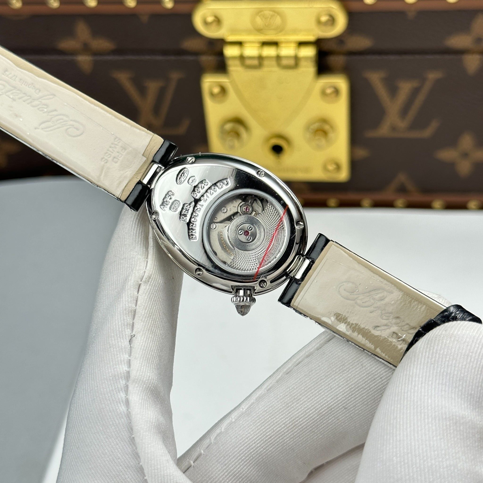 BREGUET REINE DE NAPLES 33 MM - Đồng Hồ Breguet - Nữ - DHTT128