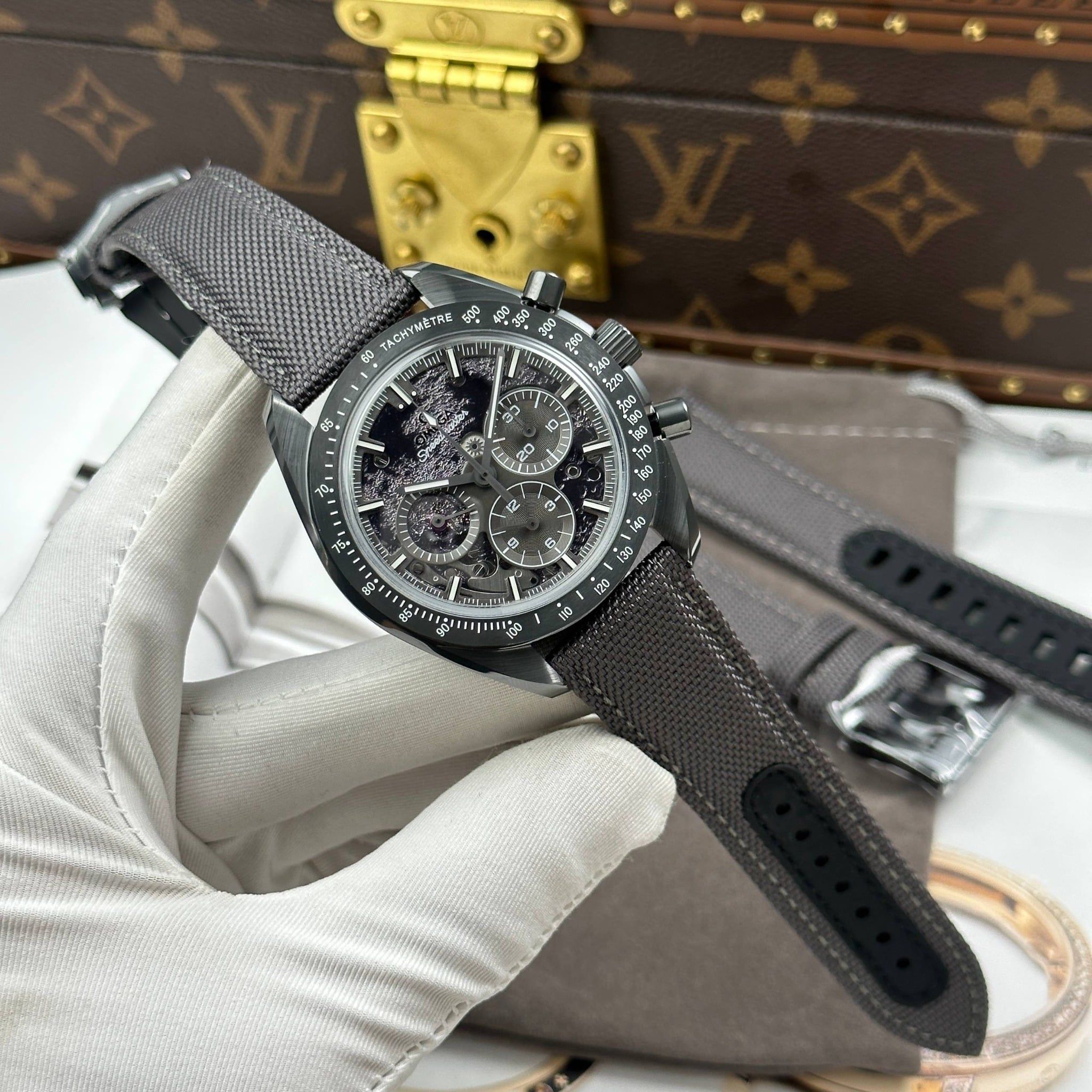 OMEGA SPEEDMASTER DARK SIDE OF THE MOON 44 MM - Đồng Hồ Omega - Nam - DHNTT614