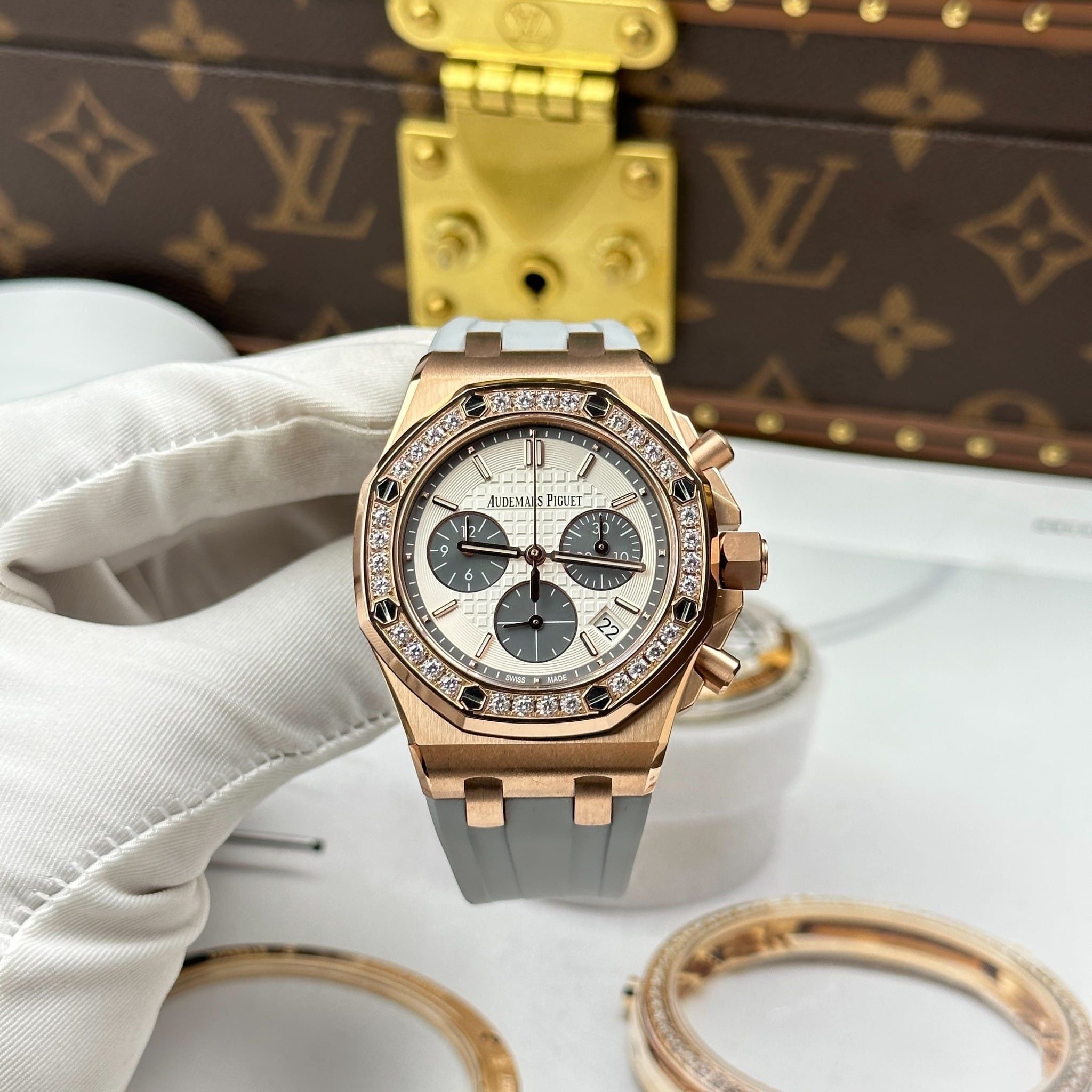 AUDEMARS PIGUET ROYAL OAK 37 MM - Đồng Hồ Audemars Piguet - Nam - DHNTT1341