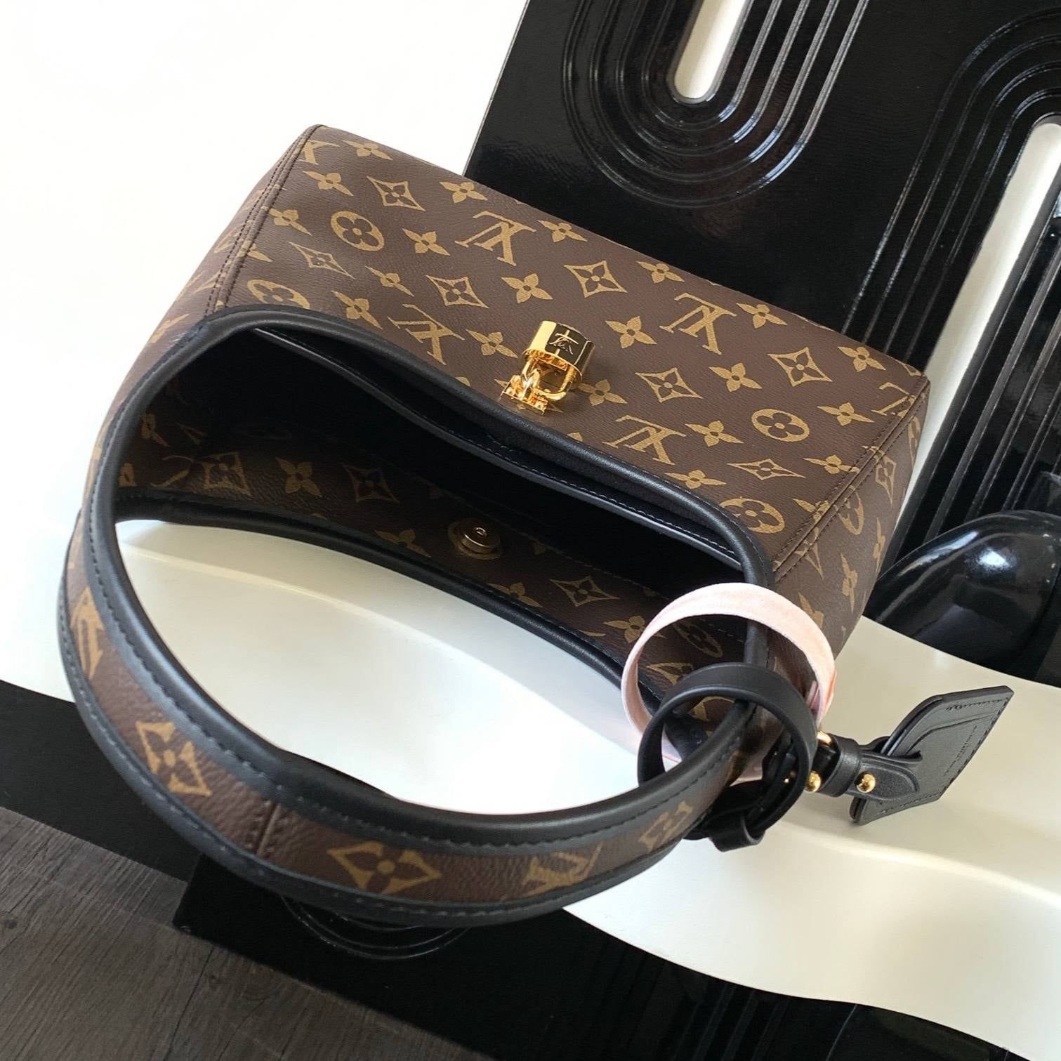 Túi Nữ Louis Vuitton - TNTT266