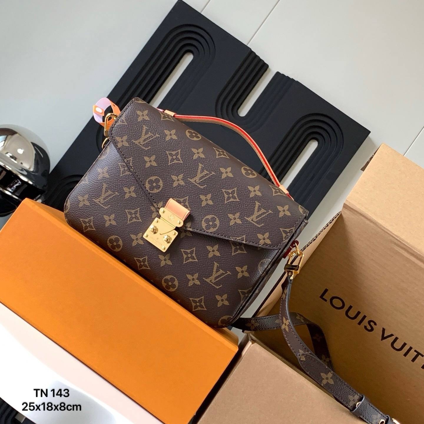 Túi Nữ Louis Vuitton - TNTT153
