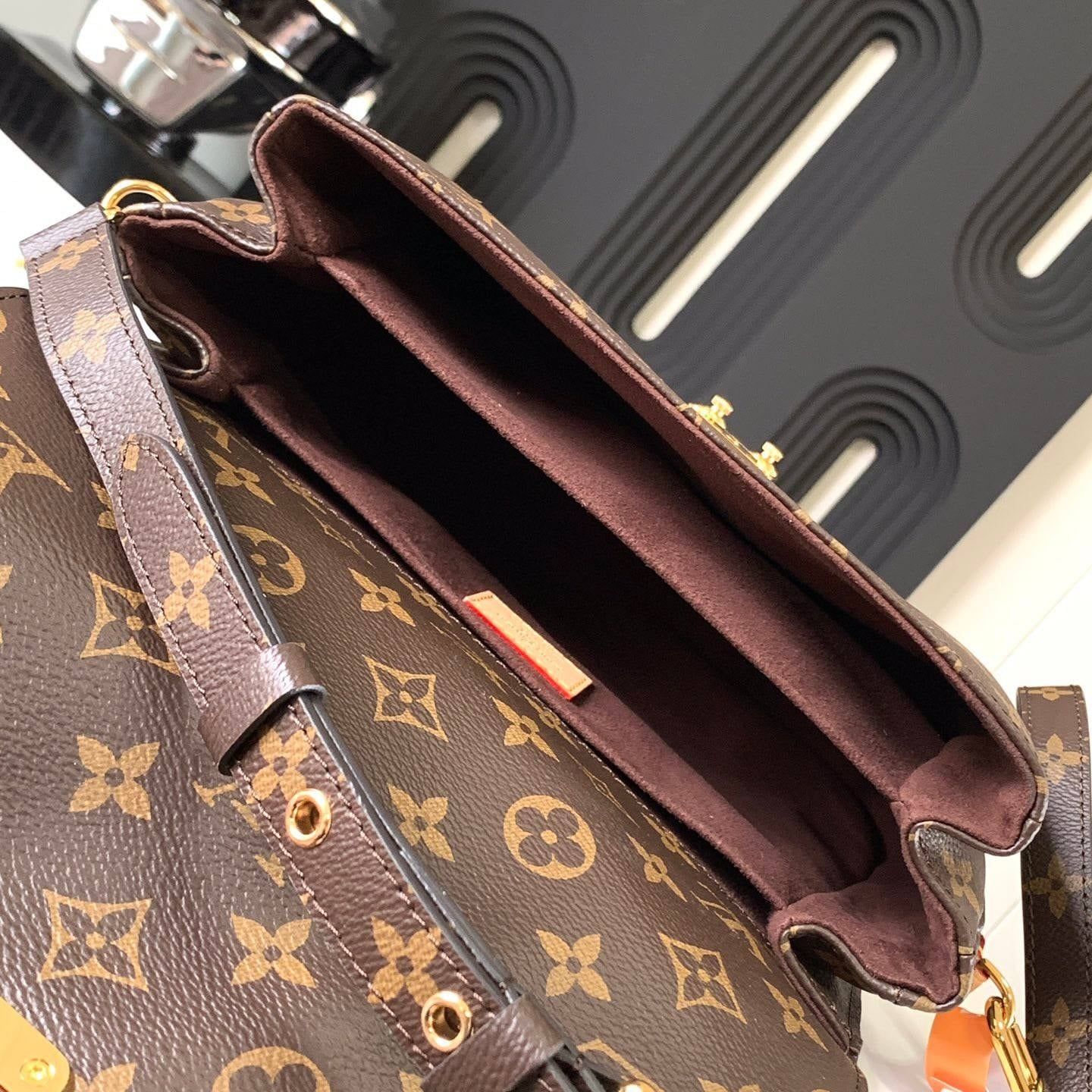 Túi Nữ Louis Vuitton - TNTT153