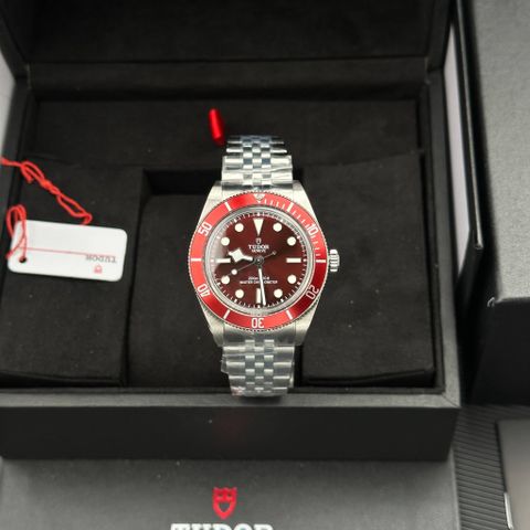 TUDOR BLACK BAY 39 MM - Đồng Hồ Tudor - Nam - DHNTT157