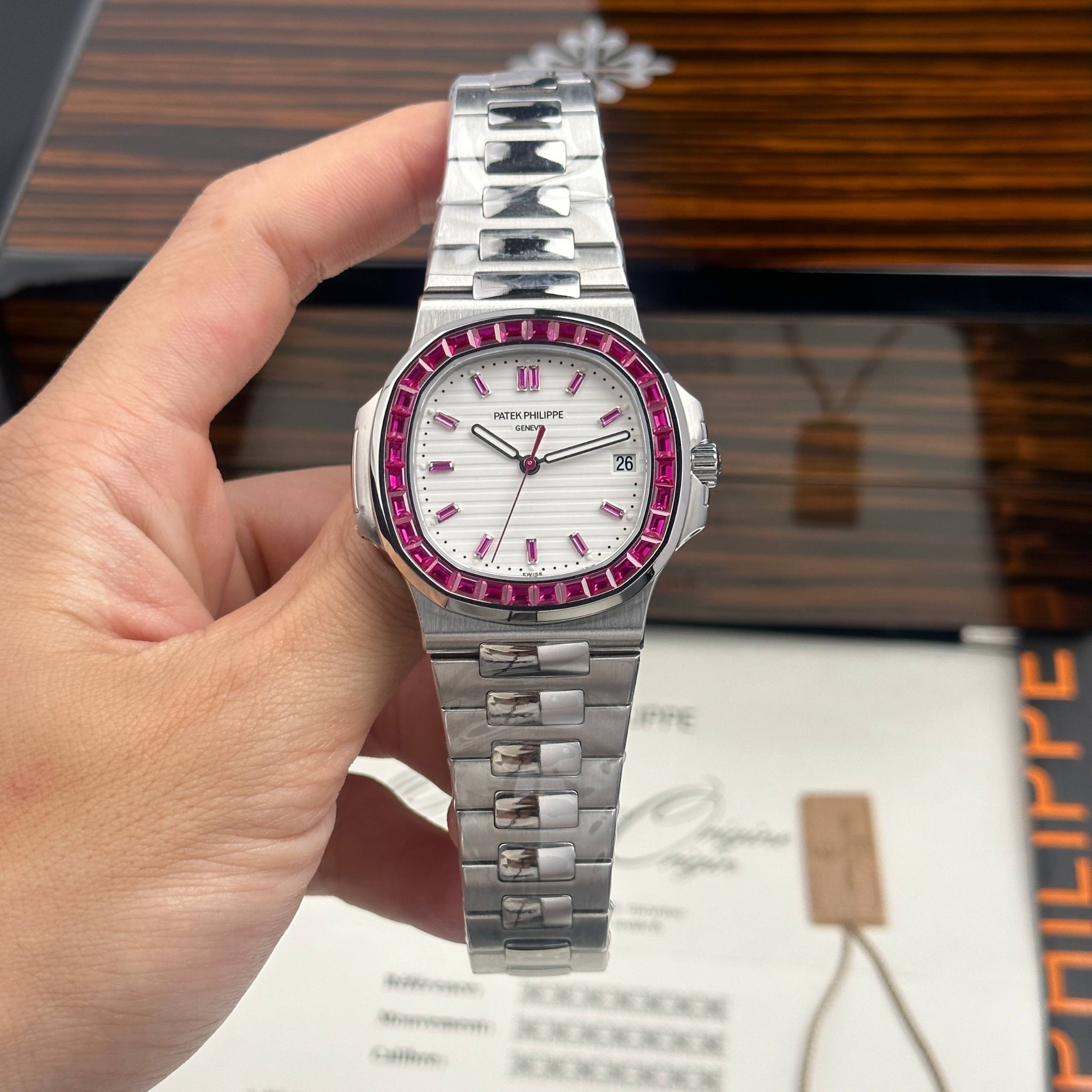 PATEK PHILIPPE NAUTILUS 40 MM - Đồng Hồ Patek Philippe - Nam - DHNTT637
