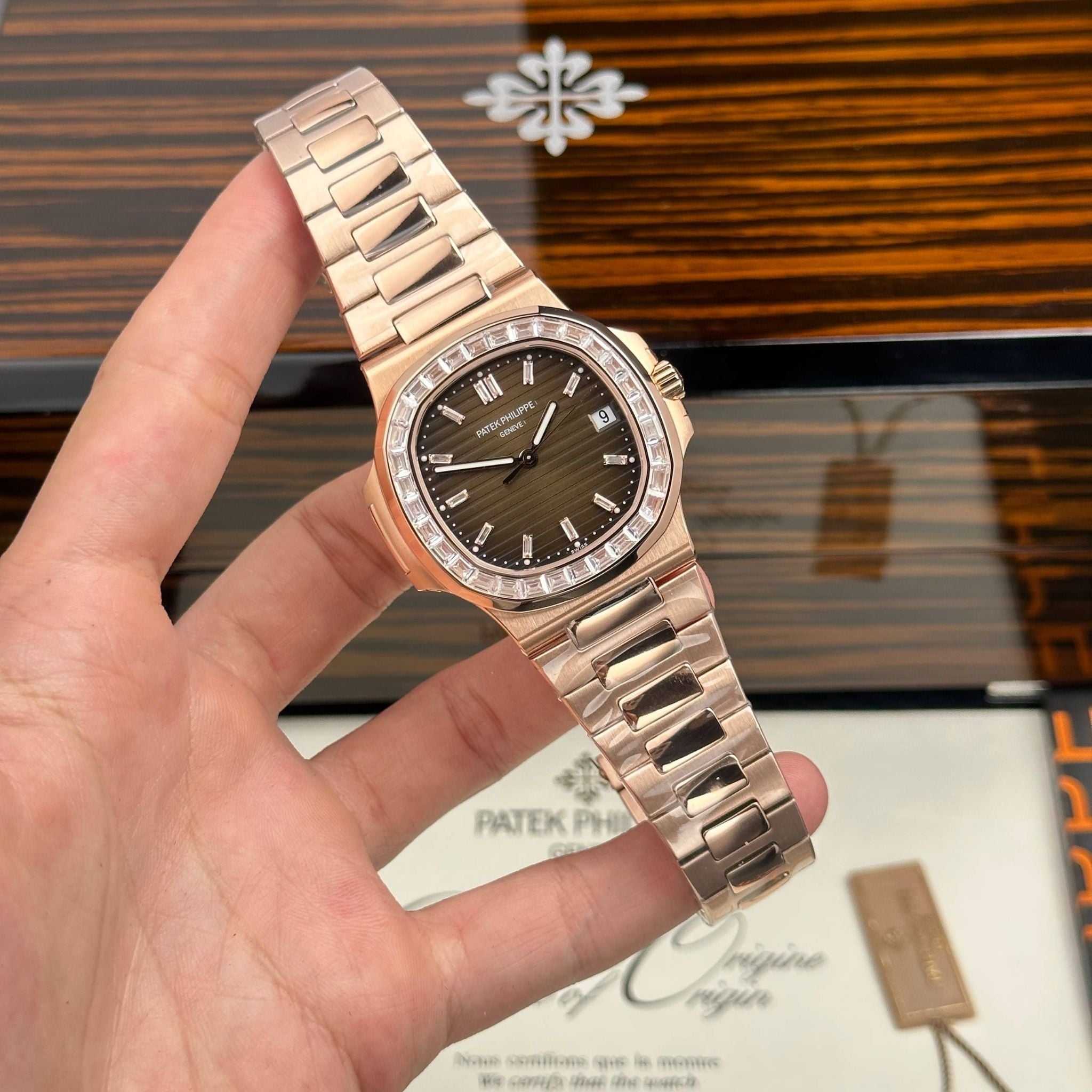 PATEK PHILIPPE NAUTILUS 40 MM - Đồng Hồ Patek Philippe - Nam - DHNTT1541