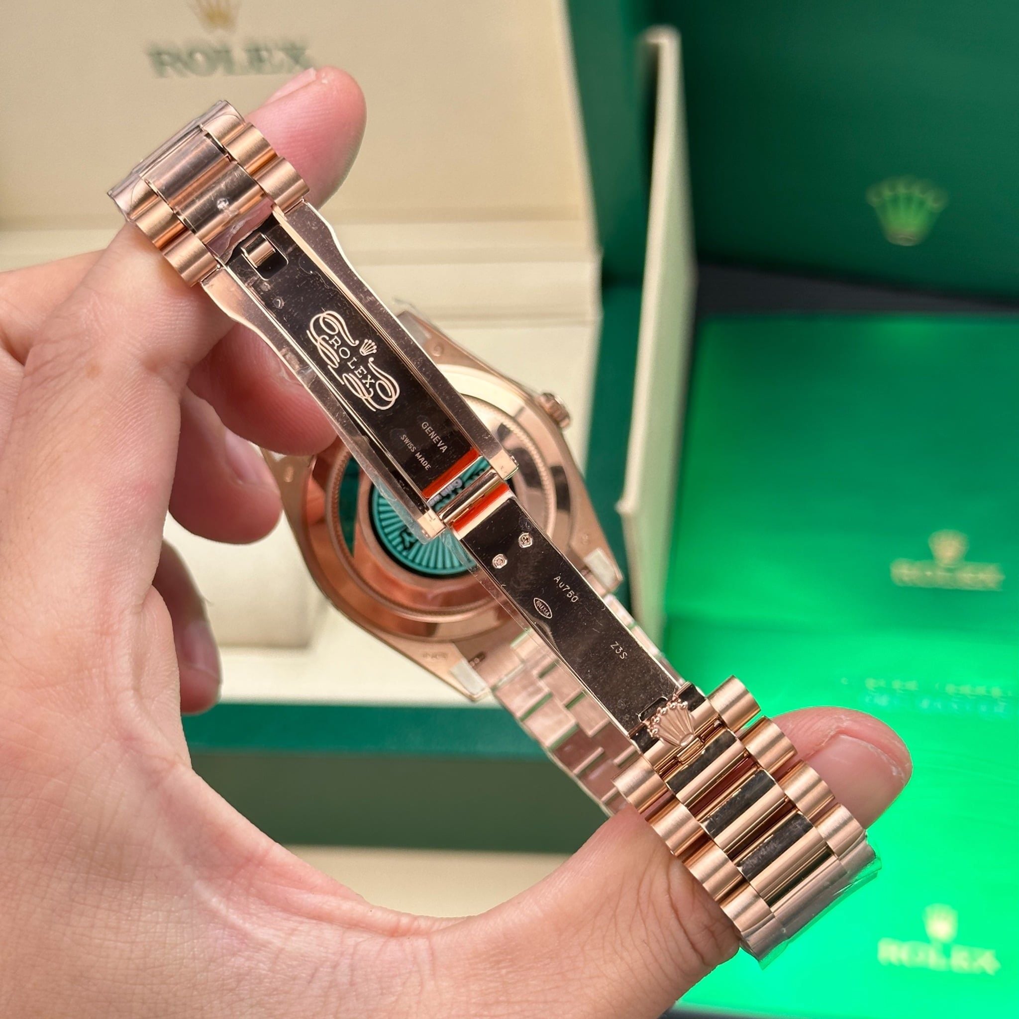 ROLEX DAY-DATE 40 MM - Đồng Hồ Rolex - Nam - DHNTT397