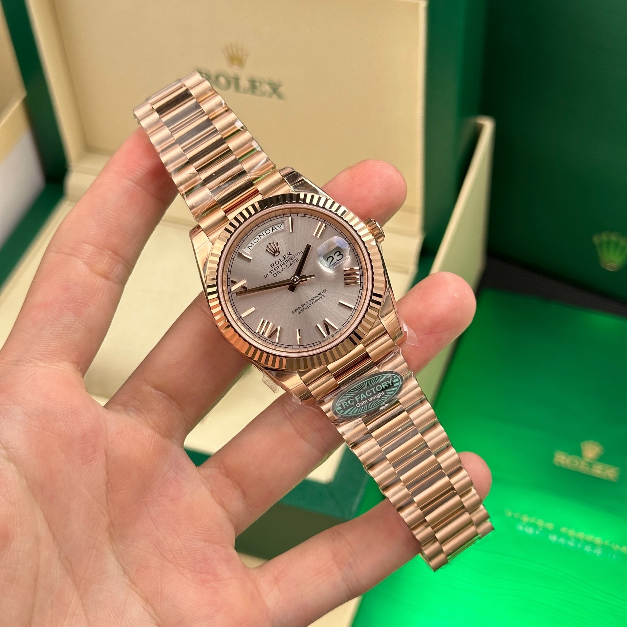 ROLEX DAY-DATE 40 MM - Đồng Hồ Rolex - Nam - DHNTT397