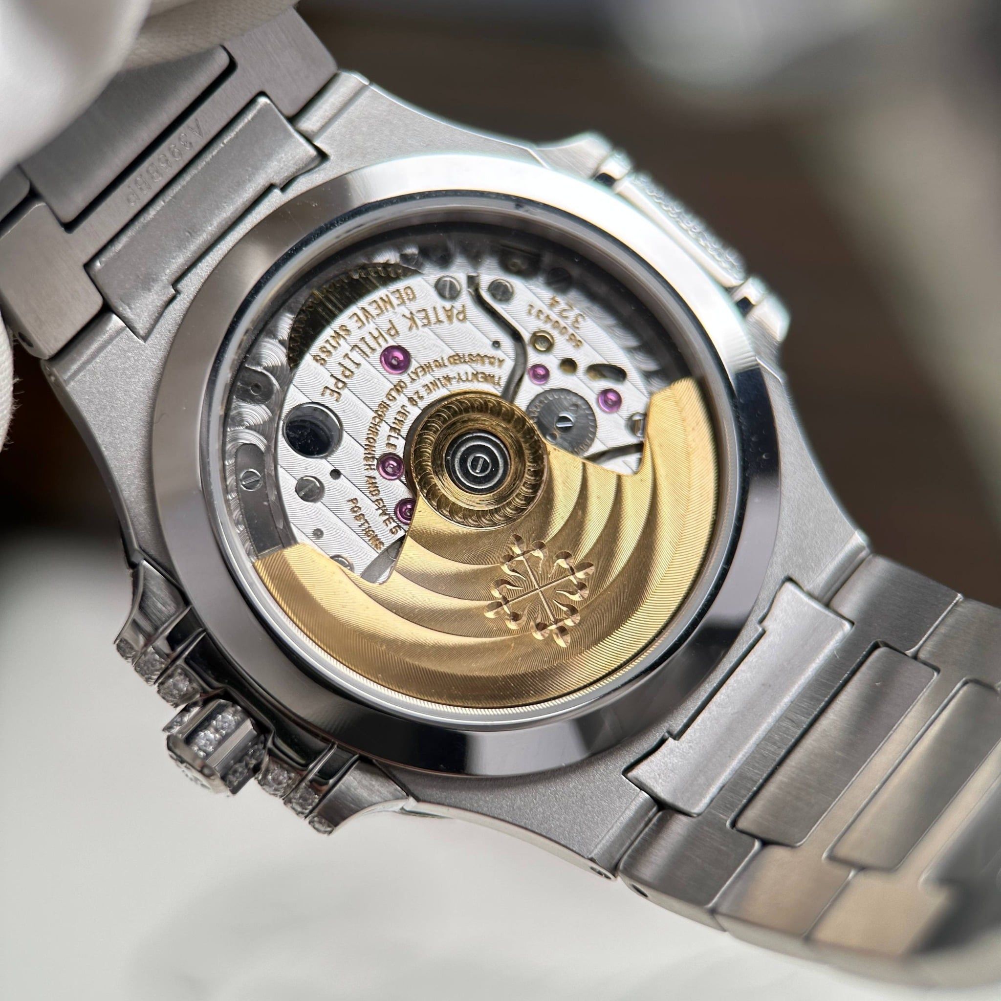 PATEK PHILIPPE NAUTILUS 35 MM - Đồng Hồ Patek Philippe - Nữ - DHTT602