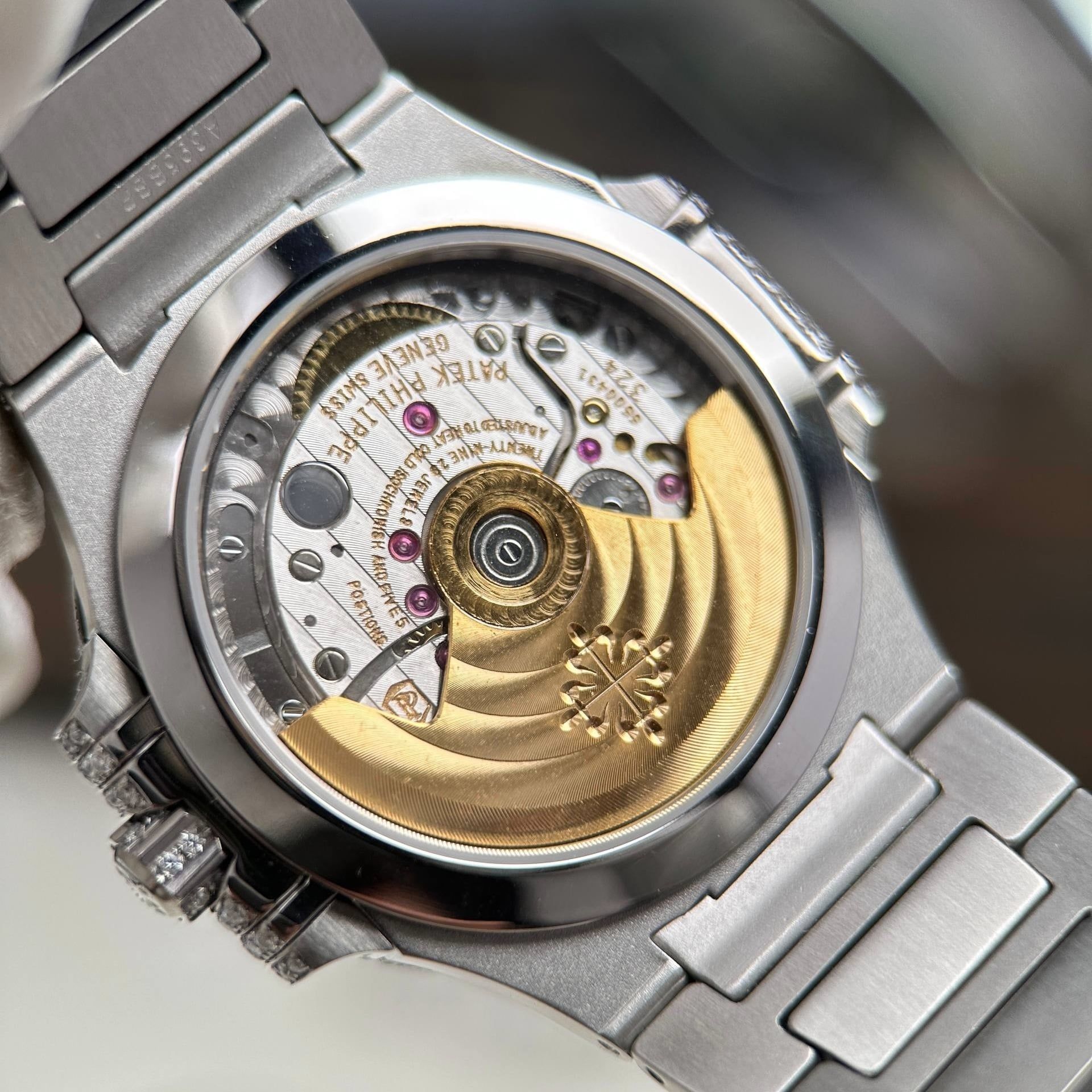 PATEK PHILIPPE NAUTILUS 35 MM - Đồng Hồ Patek Philippe - Nữ - DHTT597