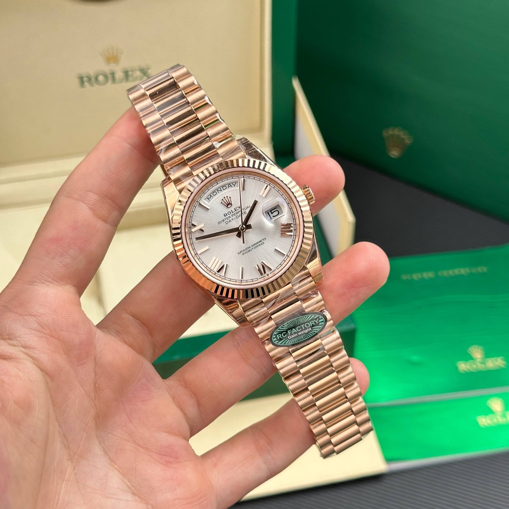 ROLEX DAY-DATE 40 MM - Đồng Hồ Rolex - Nam - DHNTT753