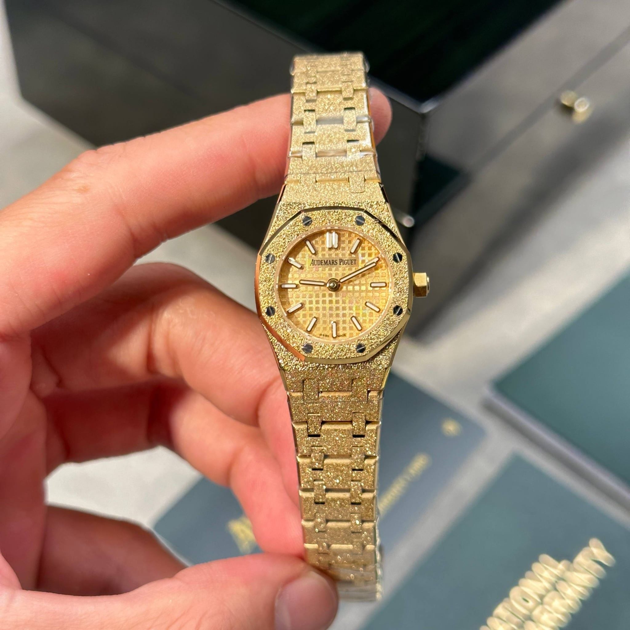 AUDEMARS PIGUET ROYAL OAK 23 MM - Đồng Hồ Audemars Piguet - Nữ - DHTT384