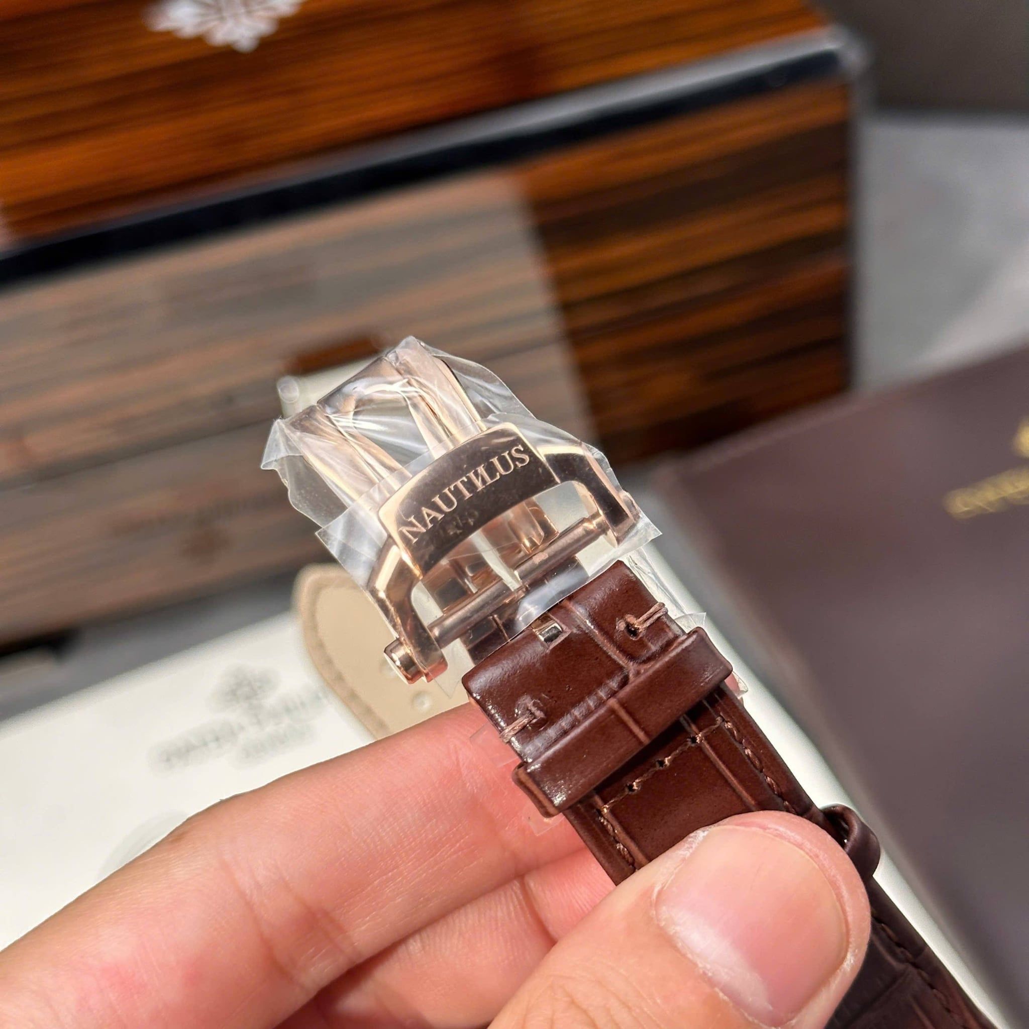 PATEK PHILIPPE NAUTILUS 40 MM - Đồng Hồ Patek Philippe - Nam - DHNTT1434
