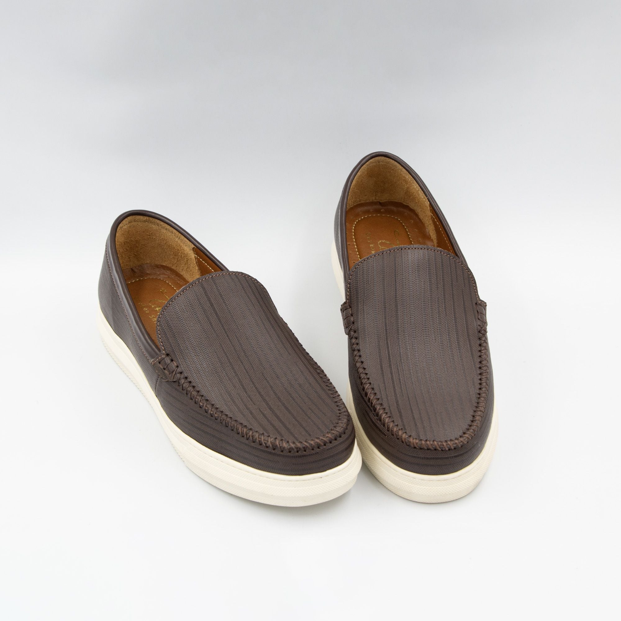  Giày Lười Sneaker Nam Không Dây TOMOYO TMN51002 – Da Thật, Đế Trắng Êm Nhẹ - Slip on Sneaker 