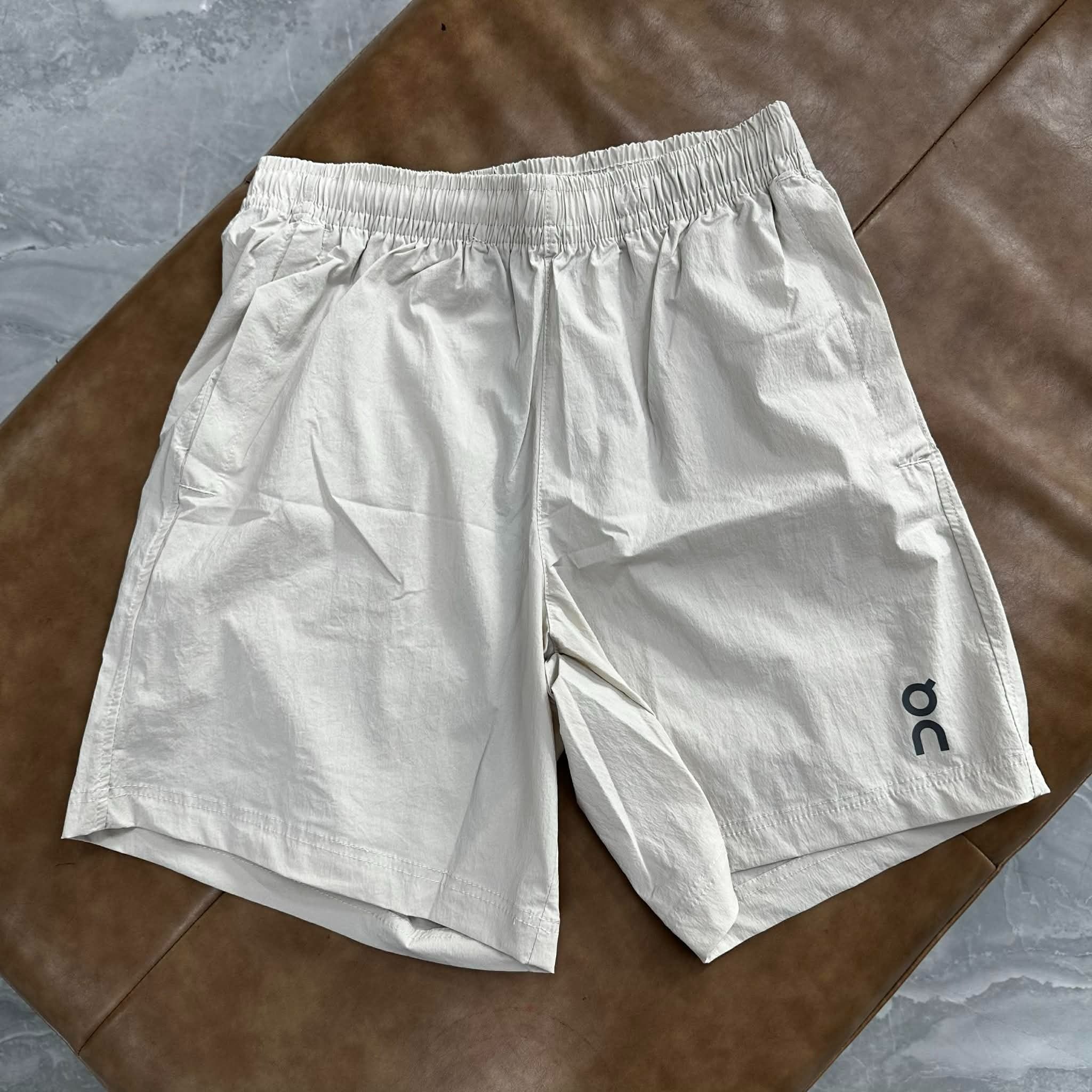  2791 - HÀNG CHÍNH HÃNG - QUẦN SHORT ON RUNNING - BE ĐẬM - PICKELBALL / THỂ THAO 