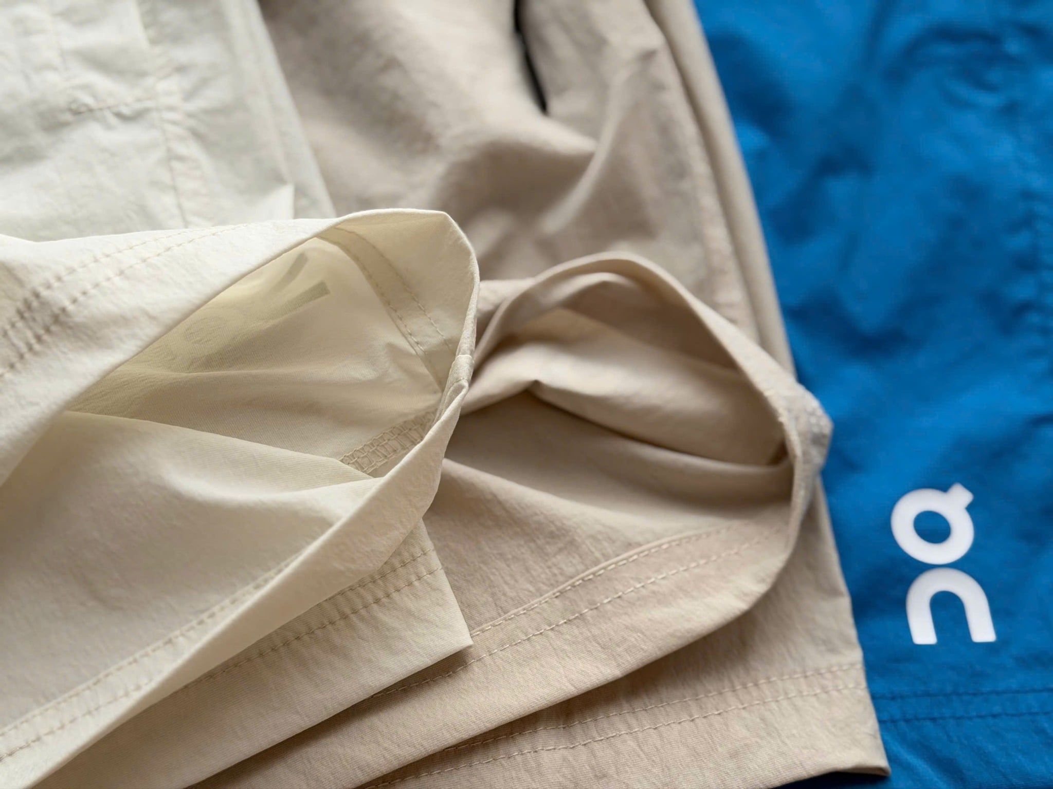  2791 - HÀNG CHÍNH HÃNG - QUẦN SHORT ON RUNNING - BE ĐẬM - PICKELBALL / THỂ THAO 
