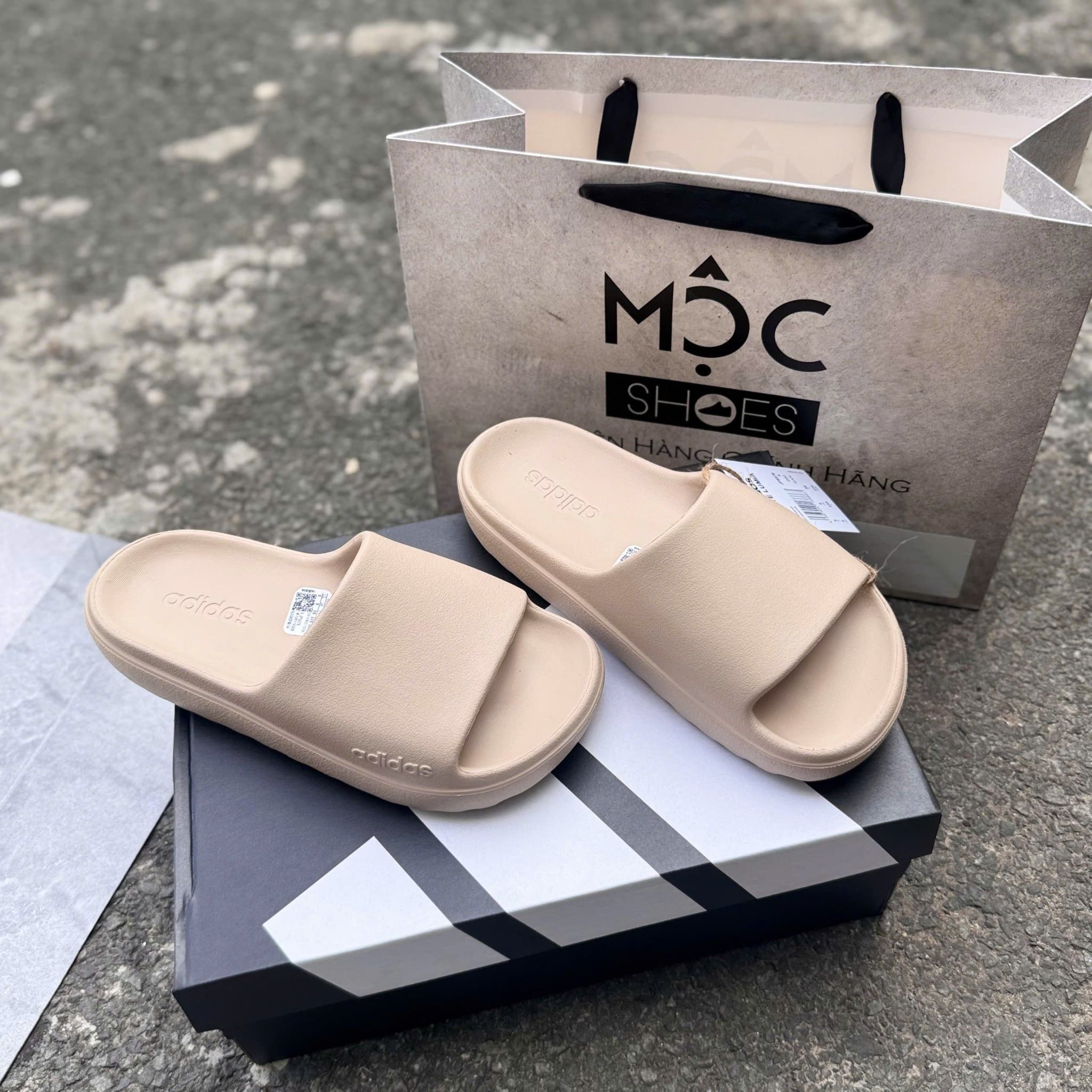  2782 - HÀNG CHÍNH HÃNG - DÉP ADIDAS LUMIA - BE - CODE: JP9579 