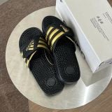  2795 - HÀNG CHÍNH HÃNG - DÉP ADIDAS ADISSAGE - ĐEN SỌC VÀNG - CODE: EG6517 