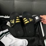  2795 - HÀNG CHÍNH HÃNG - DÉP ADIDAS ADISSAGE - ĐEN SỌC VÀNG - CODE: EG6517 