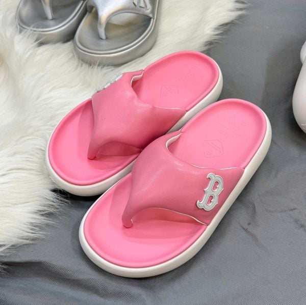  2735 - HÀNG CHÍNH HÃNG - Flip Flops Base - Boston Rad Sox - Hồng - Code: 3ALPBFL43 43PKS 