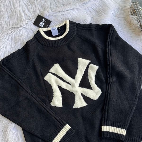  2765 - HÀNG CHÍNH HÃNG - ÁO LEN SWEATER NEW ERA NY BIG LOGO - ĐEN - CODE : 12142452 