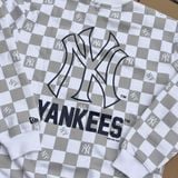  2770 - HÀNG CHÍNH HÃNG - ÁO LEN SWEATER NEW ERA DA CÁ - NY YANKEES - CARO XÁM- CODE: 14742087 