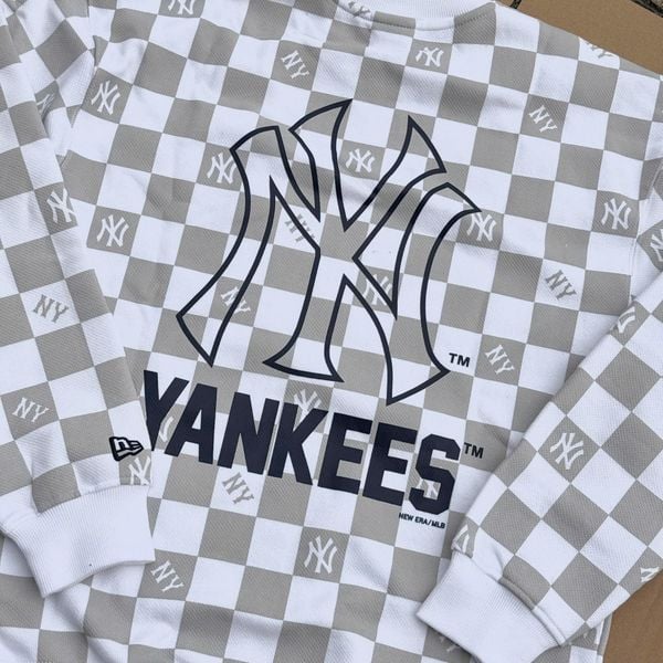  2770 - HÀNG CHÍNH HÃNG - ÁO LEN SWEATER NEW ERA DA CÁ - NY YANKEES - CARO XÁM- CODE: 14742087 