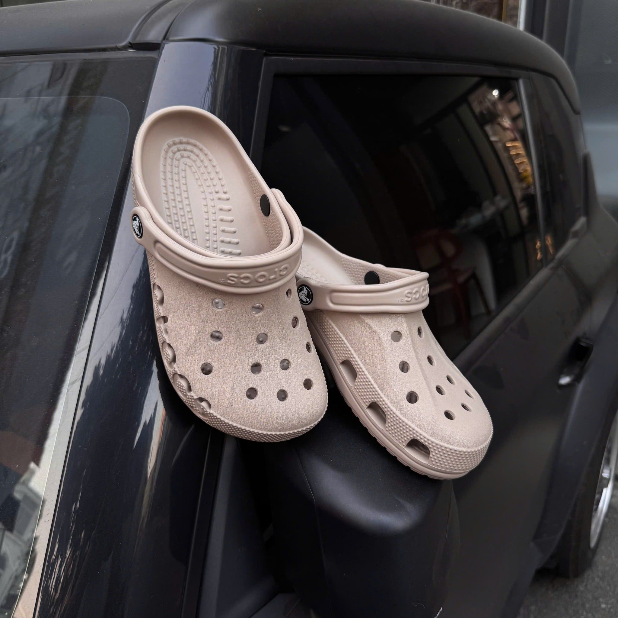  2785 - HÀNG CHÍNH HÃNG - CLOG UNISEX CROCS BAYA - NÂU ĐẬM 