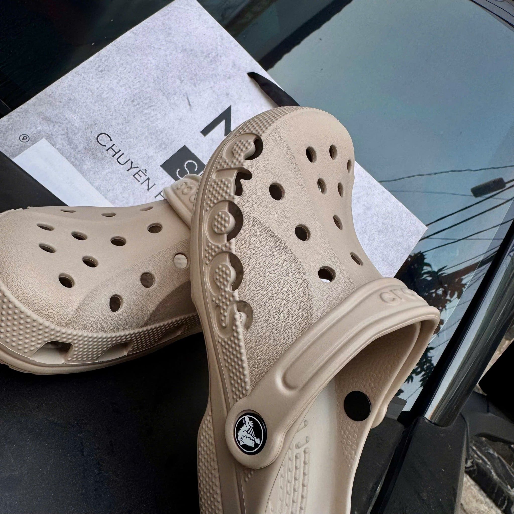  2785 - HÀNG CHÍNH HÃNG - CLOG UNISEX CROCS BAYA - NÂU ĐẬM 
