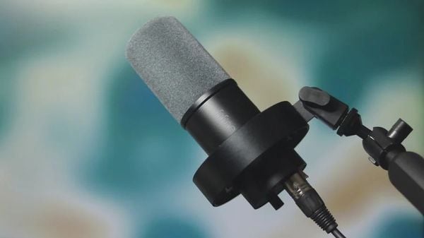Micro Thu Âm Dynamic FIFINE K688 Chính Hãng