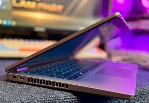 Laptop Core i5-1145G7 - Tặng Kèm Phần Mềm Hát Live