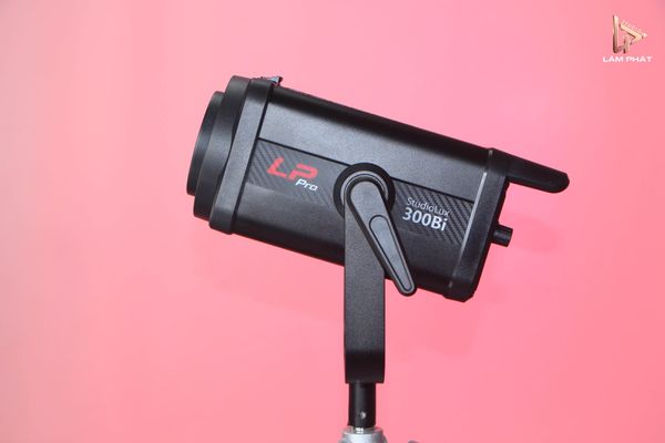 LP Pro Studiolux 300Bi Đèn studio livestream chuyên nghiệp