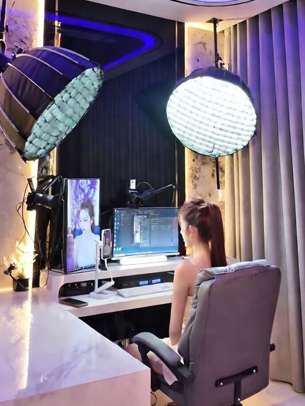 Phòng live studio idol hoàn chỉnh với đèn softbox - Lâm Phát Studio setup
