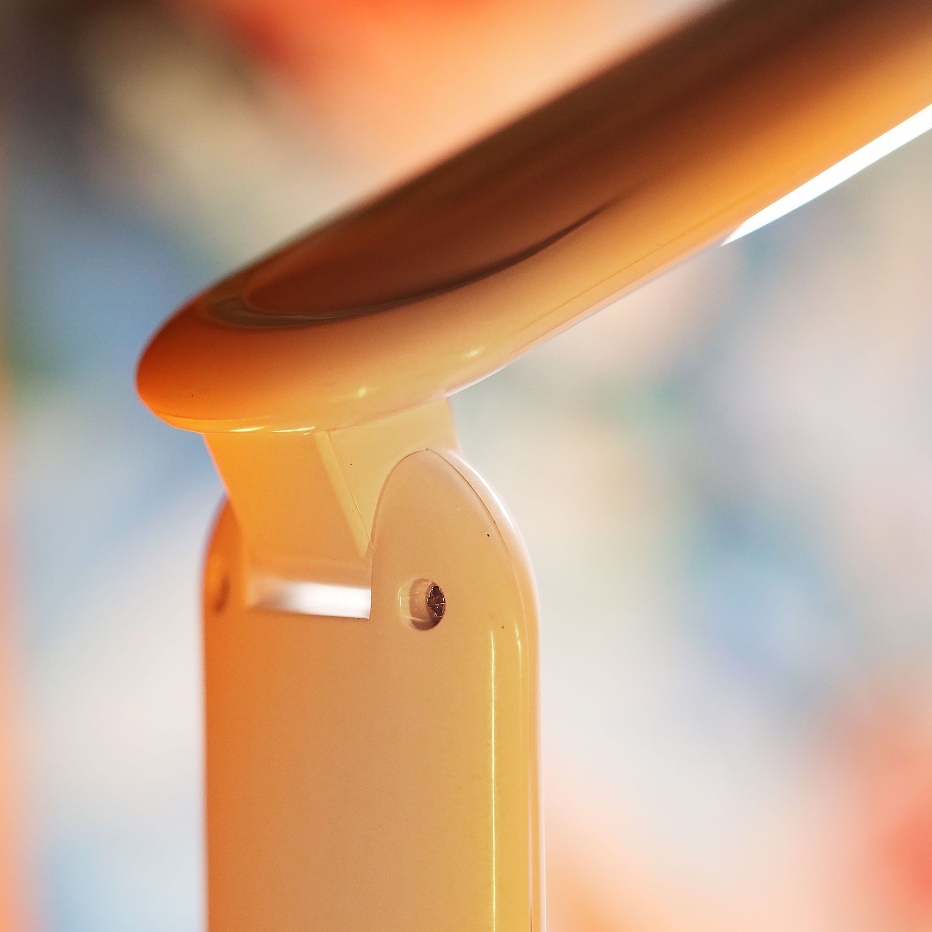  Đèn LED để bàn thông minh - GST005W 