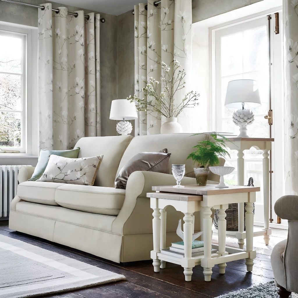 Den ban gom chao vai trang Laura Ashley GST022W trang tri phong khach sang trong