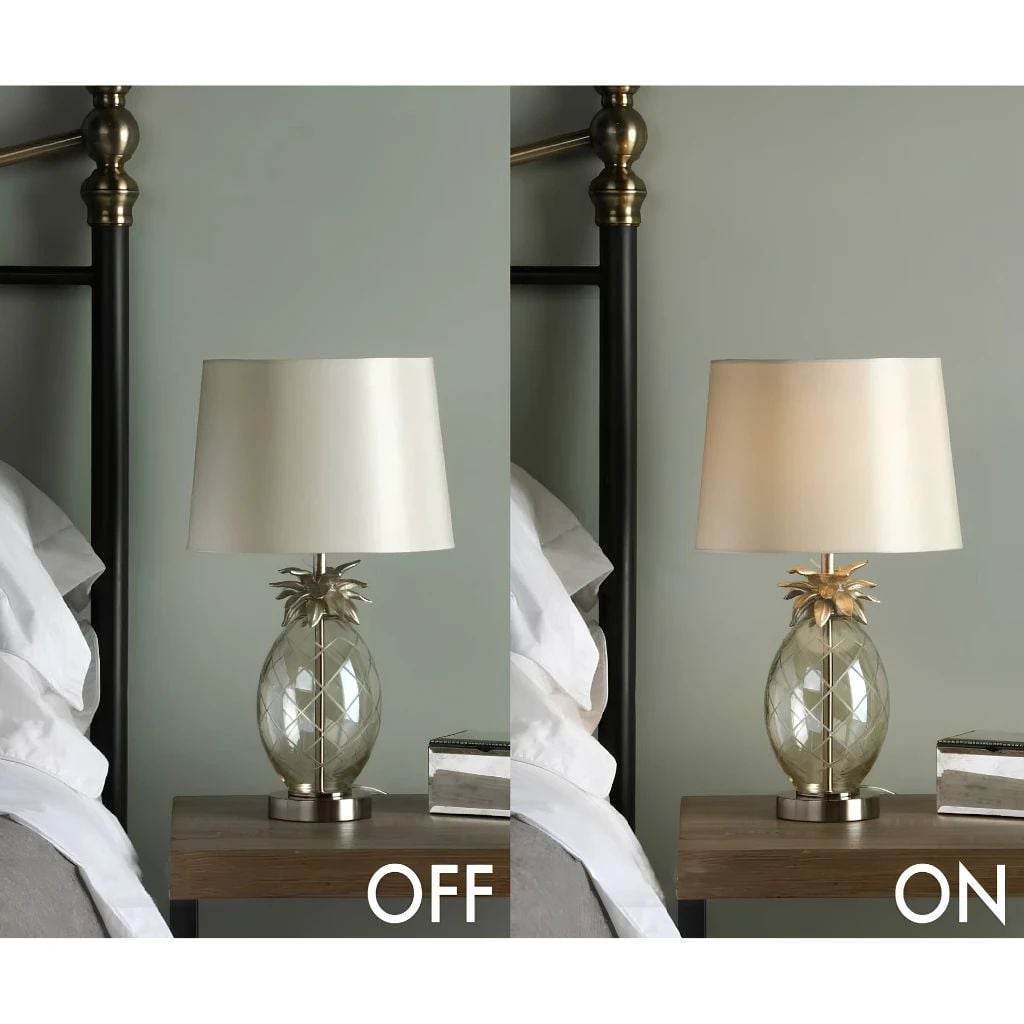  Đèn bàn thủy tinh chao vải Laura Ashley GST025 cao cấp chuẩn Anh Quốc 