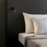  Đèn Đọc Sách Đầu Giường MotoM MBK026 Tròn Nhỏ Gọn (Đường Kính 65mm) – Khớp Xoay Linh Hoạt Chuẩn Khách Sạn Cao Cấp Nhật Bản 