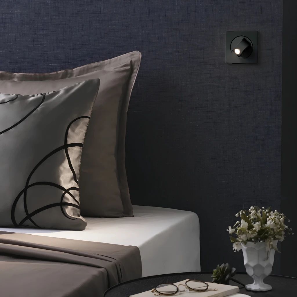  Đèn Đọc Sách Âm Vách Đầu Giường MotoM MBK027 Vuông Siêu Mỏng – Đèn Rọi Gấp Gọn Cao Cấp Chuẩn Khách Sạn Nhật Bản 