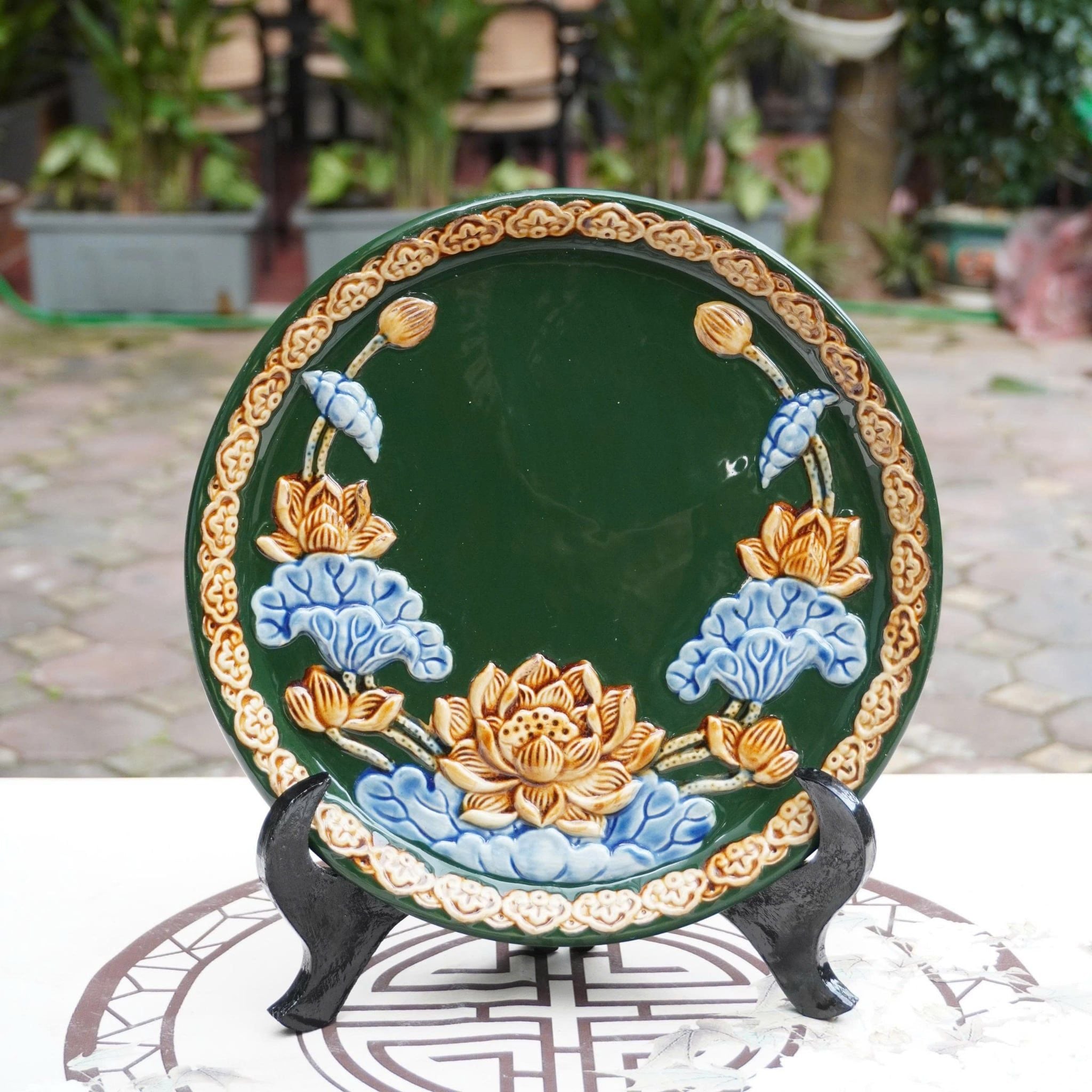  ĐĨA PHONG THUỶ TRƯNG BÀY “LIÊN HOA NHƯ Ý CÁT TƯỜNG” – Mang Lại Bình An, May Mắn 
