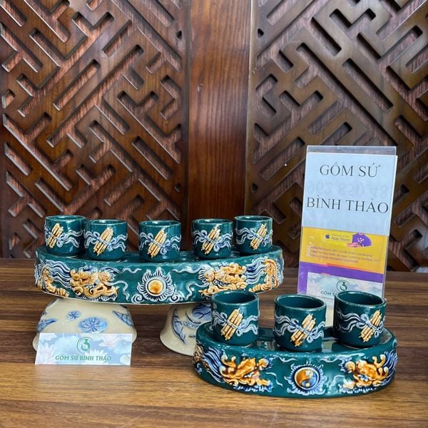  Bộ kỷ thờ cúng, bộ ly thờ, chung nước men xanh ngọc họa tiết rồng đắp nổi - Gốm sứ Bát Tràng cao cấp 