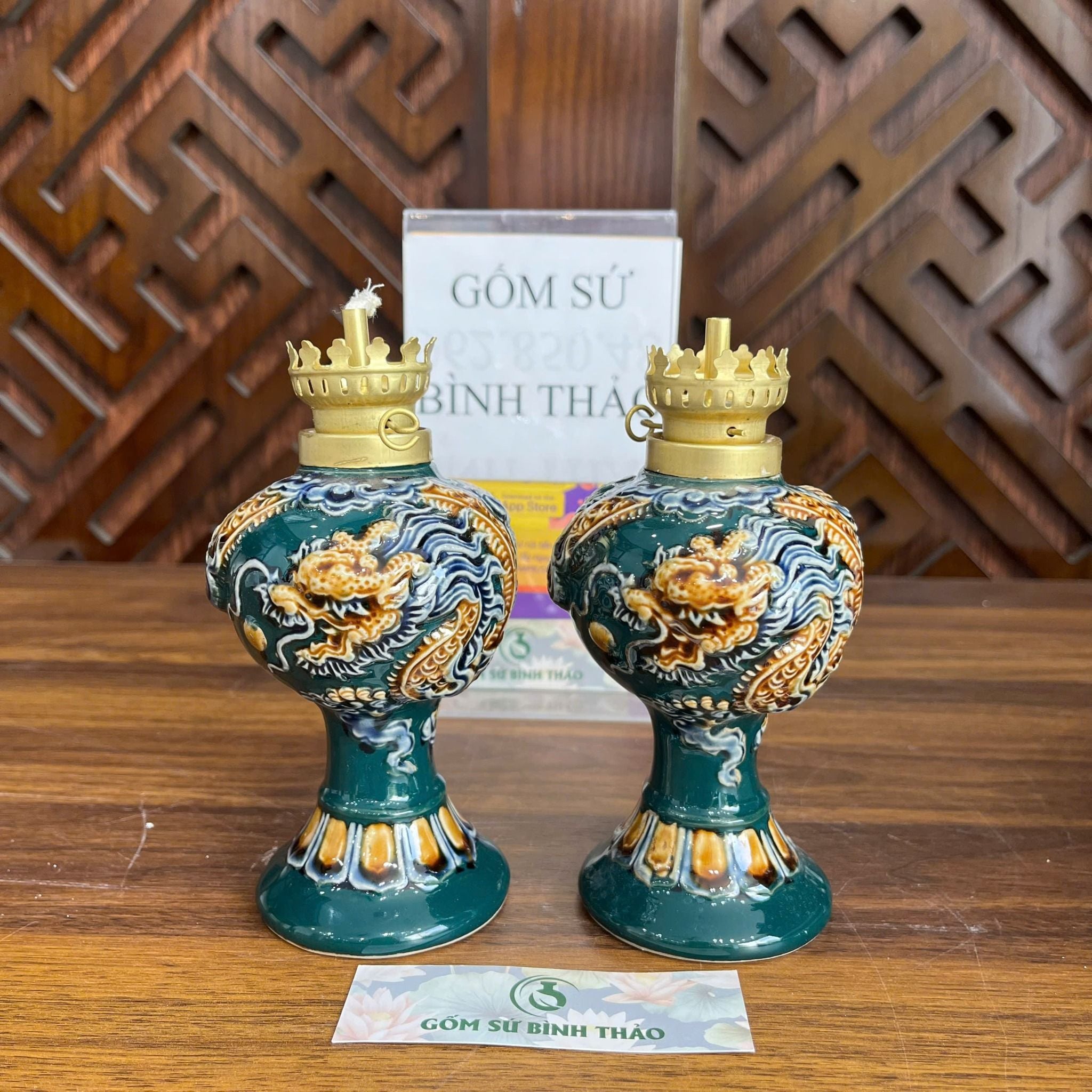  Đèn dầu men xanh ngọc họa tiết rồng đắp nổi - Gốm sứ Bát Tràng cao cấp 