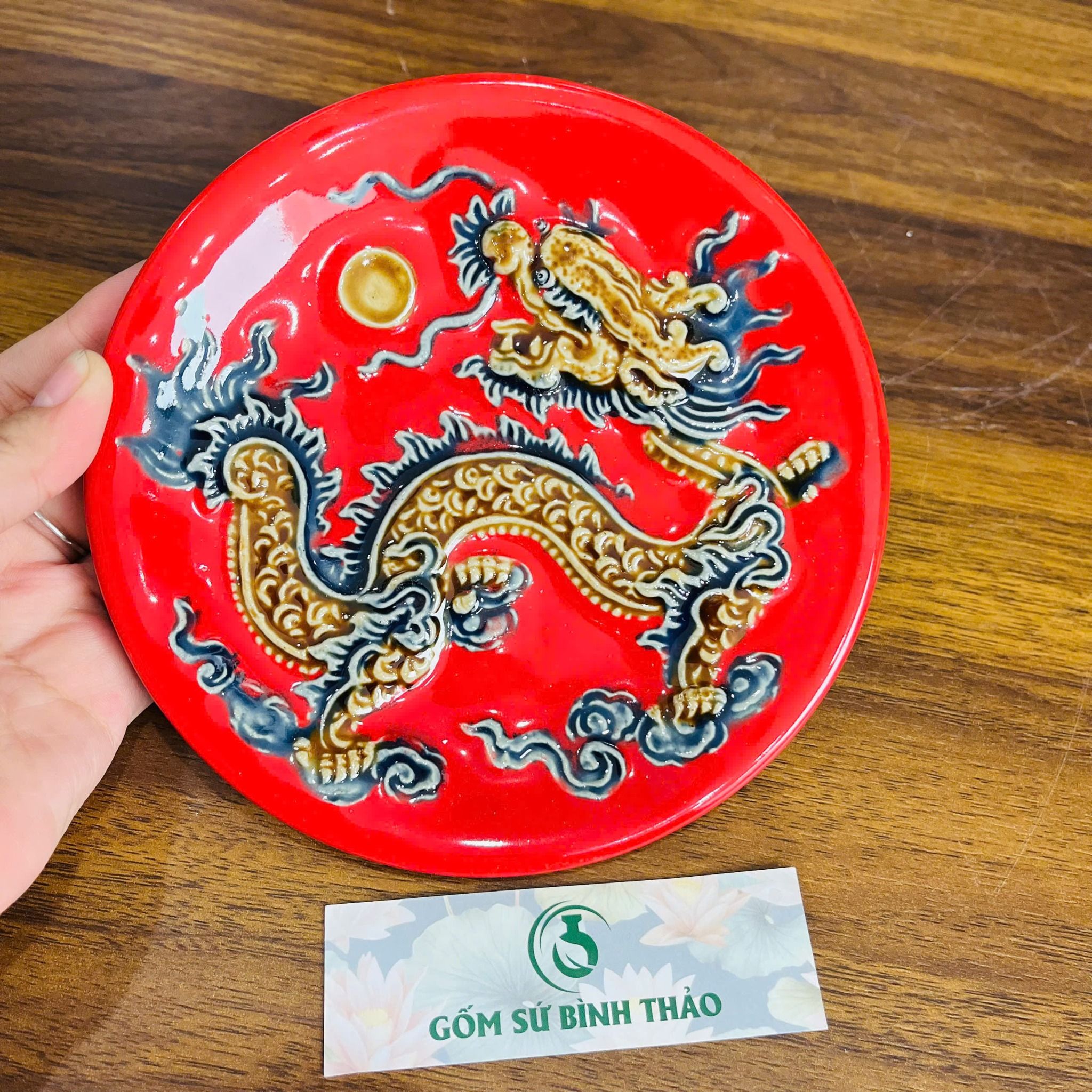  Mâm bồng, đĩa đựng hoa quả, đĩa trầu men đỏ họa tiết rồng/ sen đắp nổi - Gốm sứ Bát Tràng 